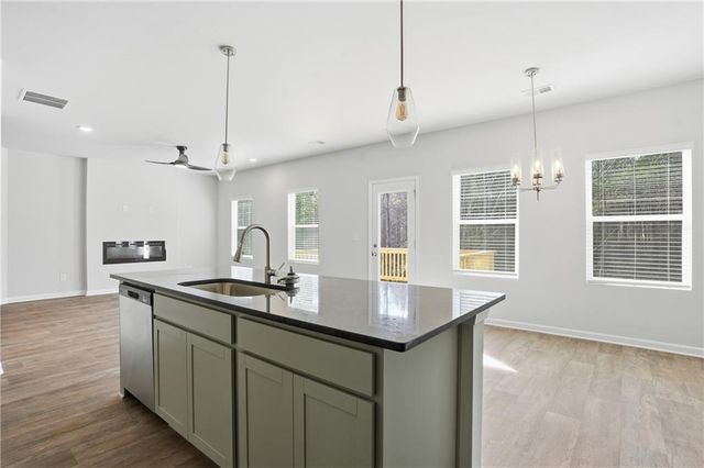 78 FAULKNER Circle, Social Circle, GA 30025