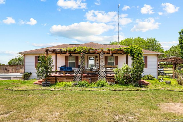 425 OLD PLEASANTON RD, San Antonio, TX 78264