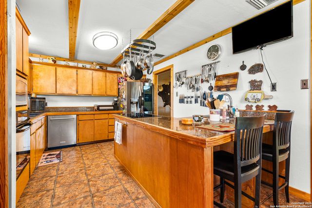 425 OLD PLEASANTON RD, San Antonio, TX 78264