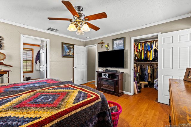 425 OLD PLEASANTON RD, San Antonio, TX 78264