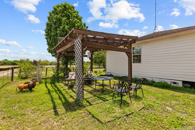 425 OLD PLEASANTON RD, San Antonio, TX 78264