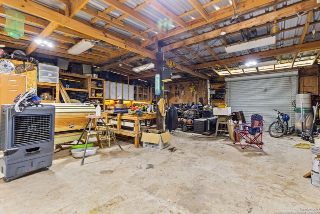 425 OLD PLEASANTON RD, San Antonio, TX 78264