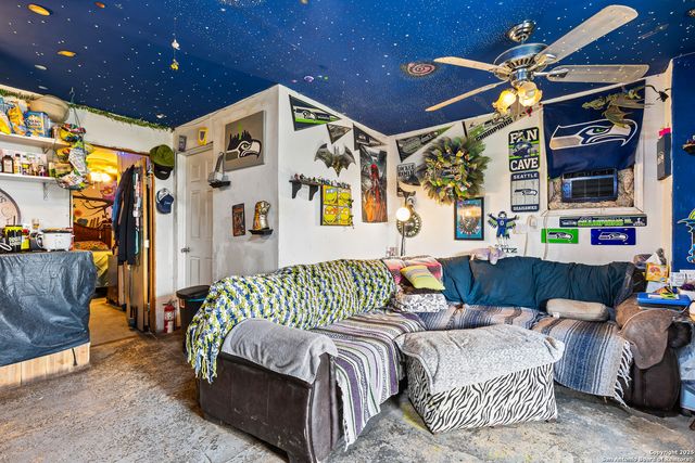 425 OLD PLEASANTON RD, San Antonio, TX 78264