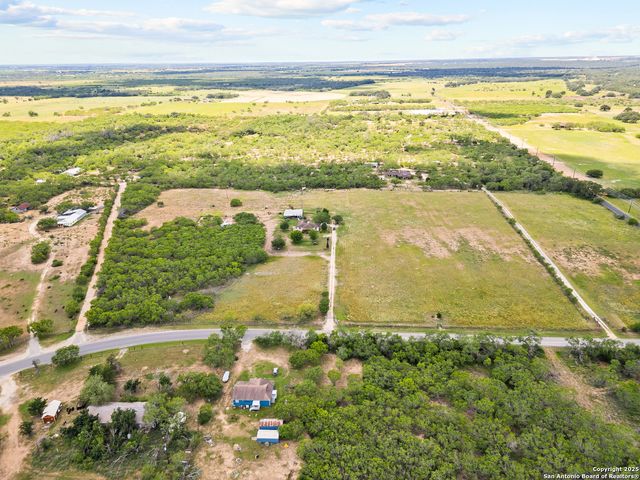 425 OLD PLEASANTON RD, San Antonio, TX 78264