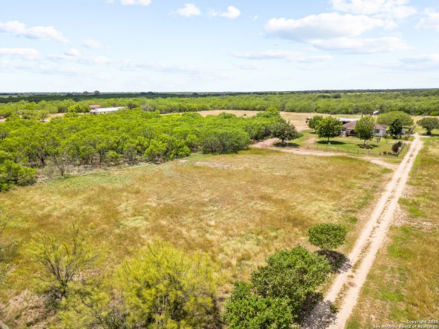 425 OLD PLEASANTON RD, San Antonio, TX 78264
