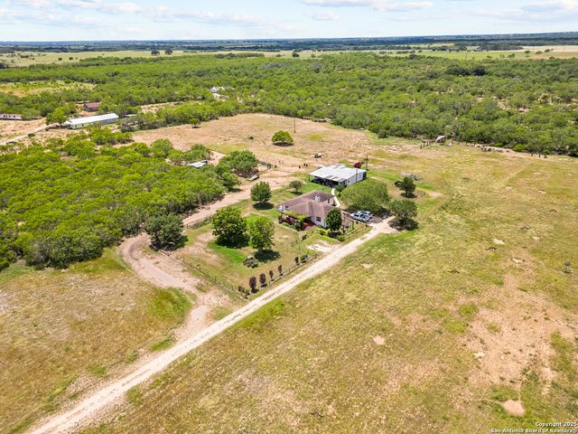 425 OLD PLEASANTON RD, San Antonio, TX 78264