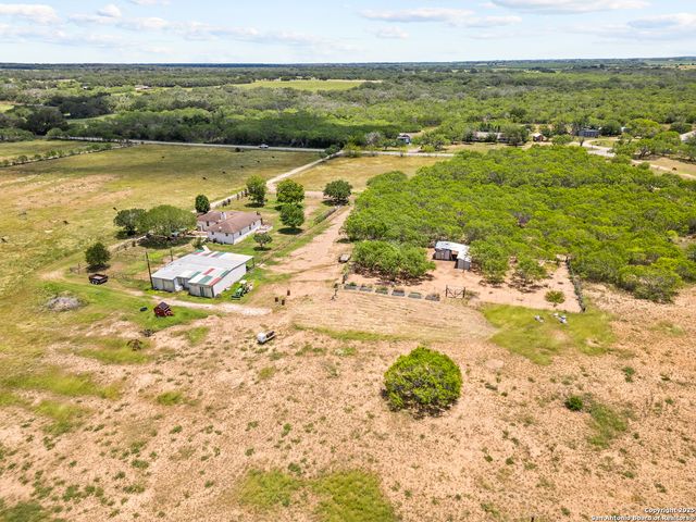425 OLD PLEASANTON RD, San Antonio, TX 78264