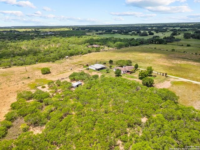 425 OLD PLEASANTON RD, San Antonio, TX 78264