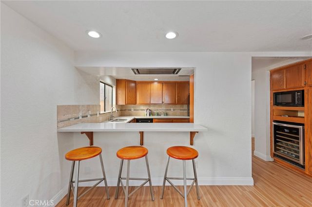 1832 Redcliff Street, Los Angeles, CA 90026