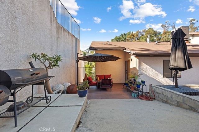 1832 Redcliff Street, Los Angeles, CA 90026