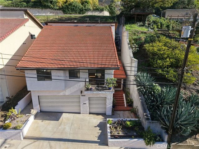 1832 Redcliff Street, Los Angeles, CA 90026