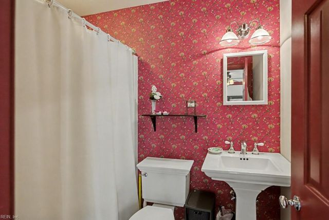 6525 Wyncote AVE, Gloucester, VA 23061