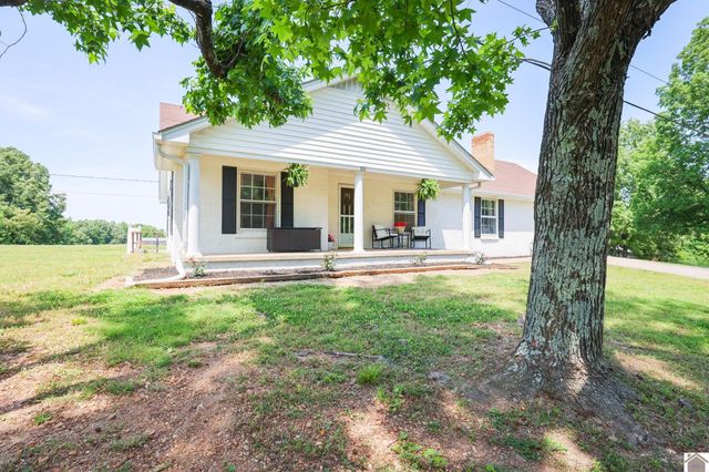 1763 Dogtown Rd, Benton, KY 42025