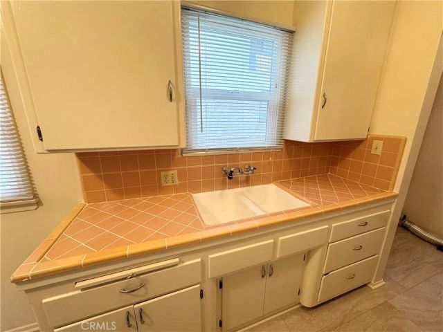 1042 W 7th, San Pedro, CA 90731