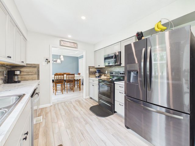 1309 N Manchester St, Wichita, KS 67212