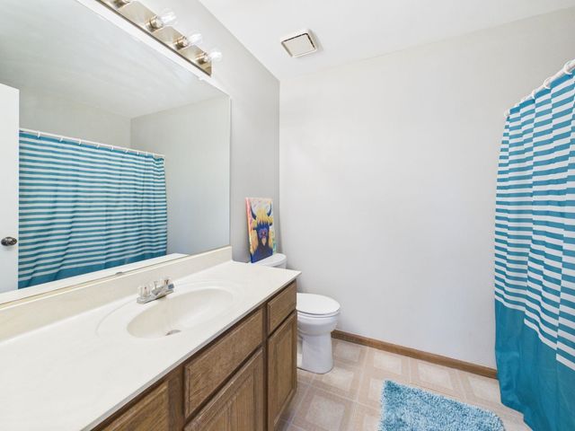 1309 N Manchester St, Wichita, KS 67212