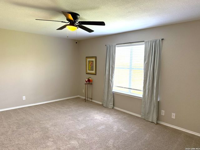 608 ROOSEVELT DR, Seguin, TX 78155