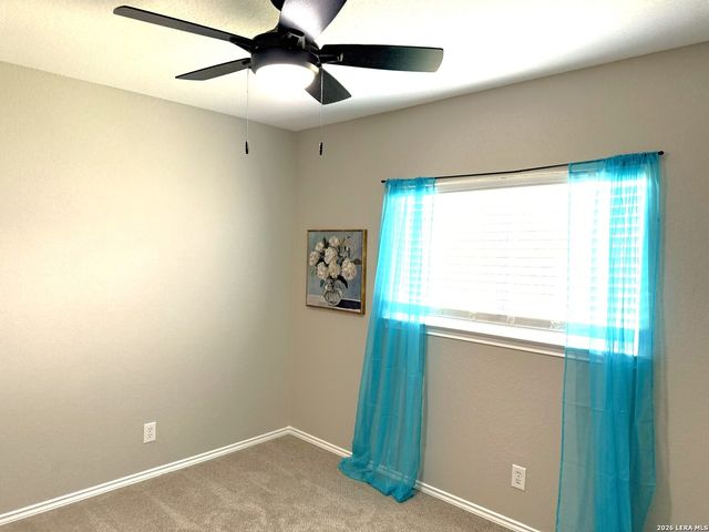 608 ROOSEVELT DR, Seguin, TX 78155