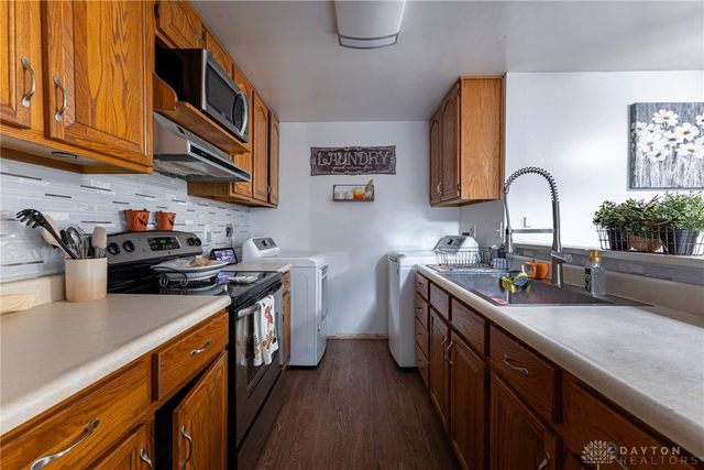 4815 Flagstone Court, Dayton, OH 45424