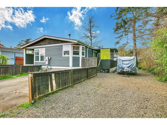 1346 Sw 63RD St, Lincoln City, OR 97367