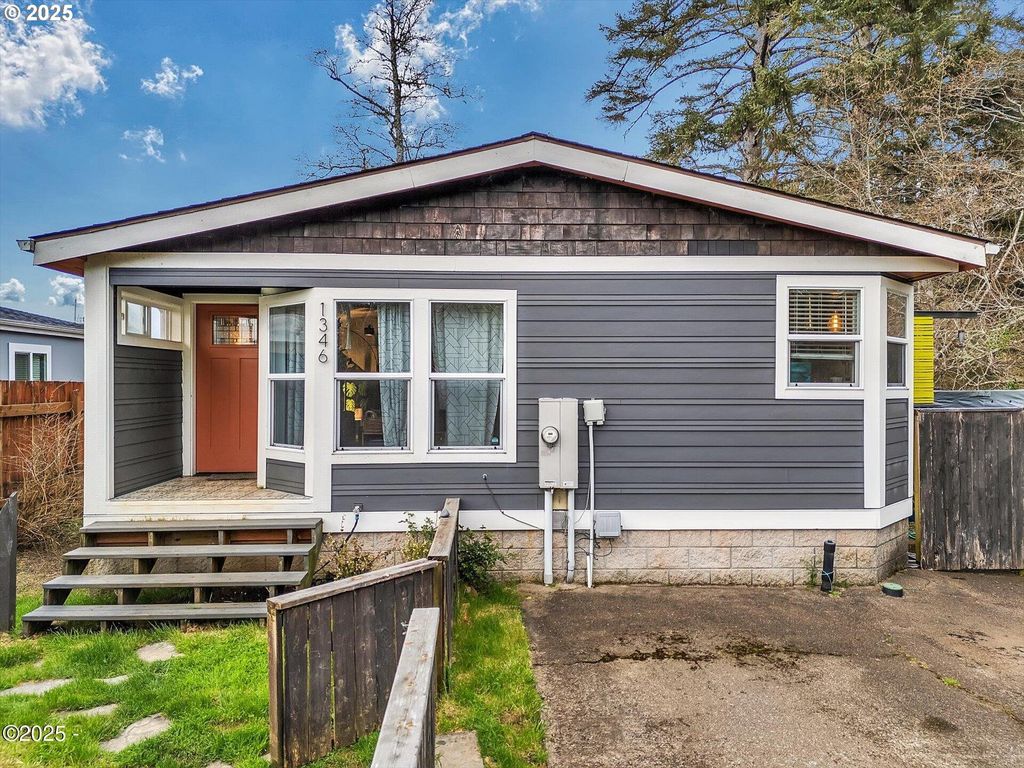 1346 Sw 63RD St, Lincoln City, OR 97367