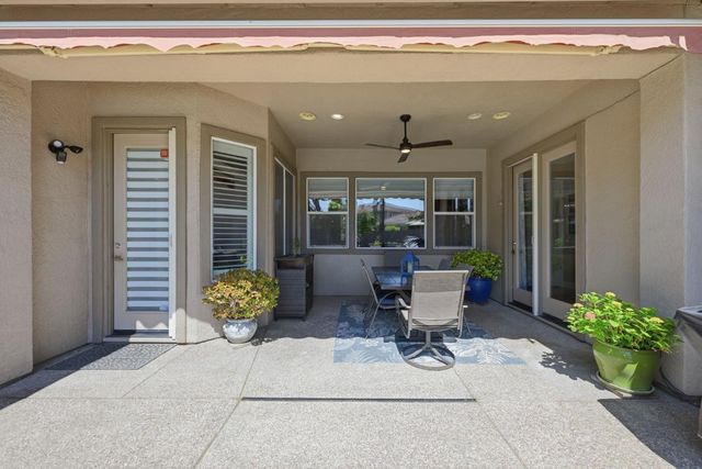 1570 Danbrook Dr, Sacramento, CA 95835