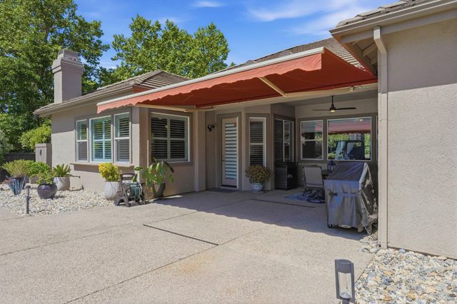 1570 Danbrook Dr, Sacramento, CA 95835