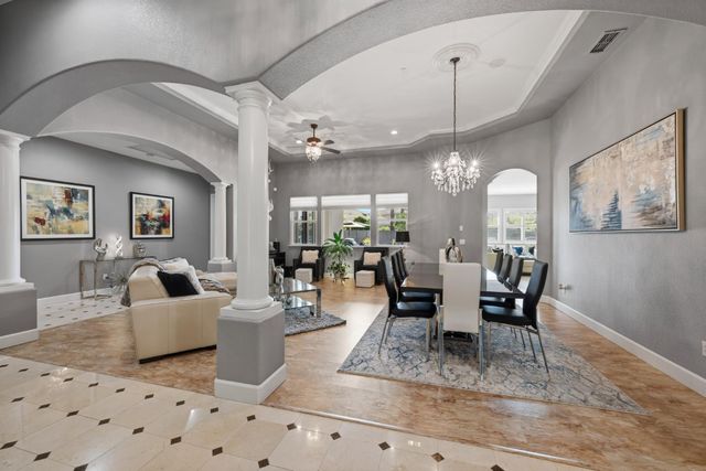 1570 Danbrook Dr, Sacramento, CA 95835