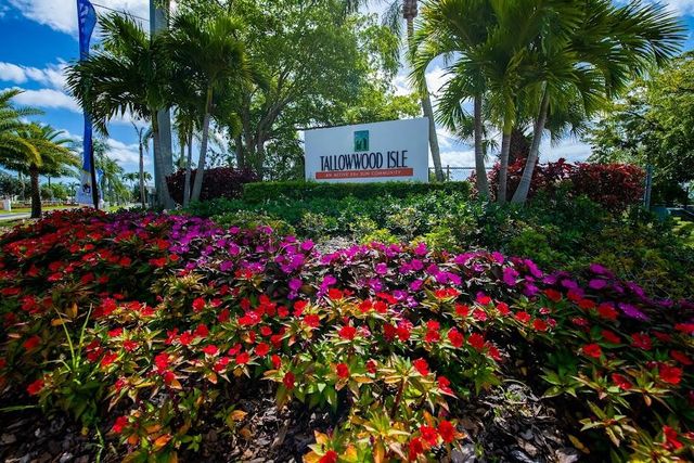 3319 NW 64th Court, Coconut Creek, FL 33073