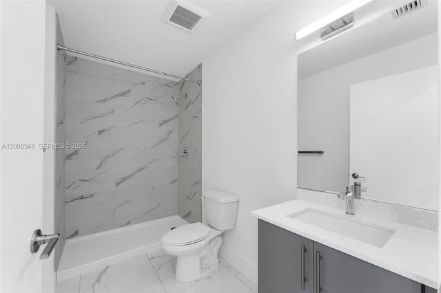 1 Curtiss Pkwy 219, Miami Springs, FL 33166