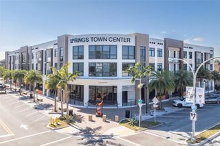 1 Curtiss Pkwy 219, Miami Springs, FL 33166