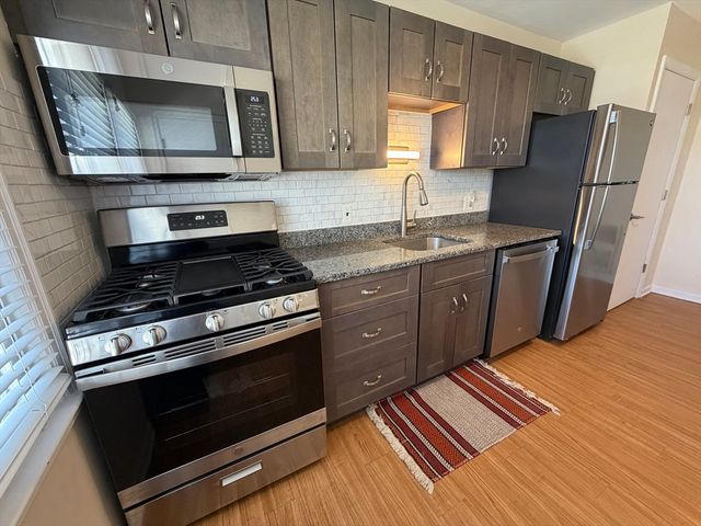 80 Brush Hill Avenue 40, West Springfield, MA 01089
