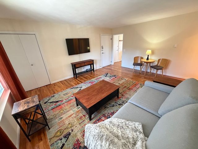80 Brush Hill Avenue 40, West Springfield, MA 01089