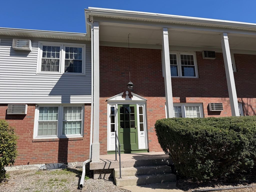 80 Brush Hill Avenue 40, West Springfield, MA 01089