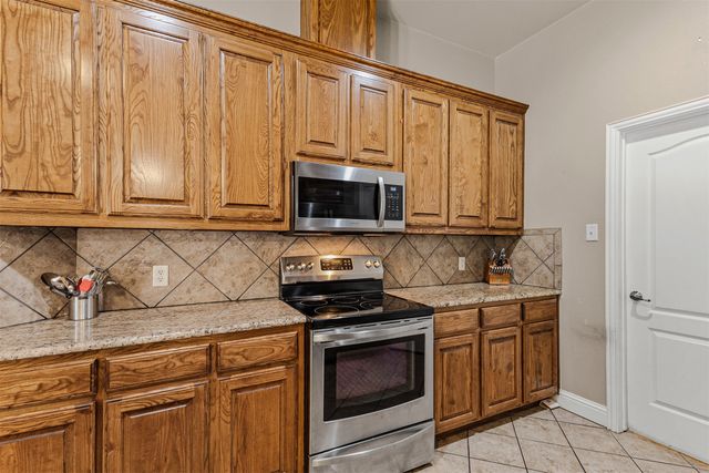 8552 Lake Springs Trail, Fort Worth, TX 76053
