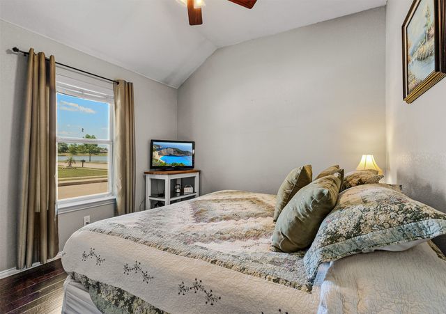 8552 Lake Springs Trail, Fort Worth, TX 76053