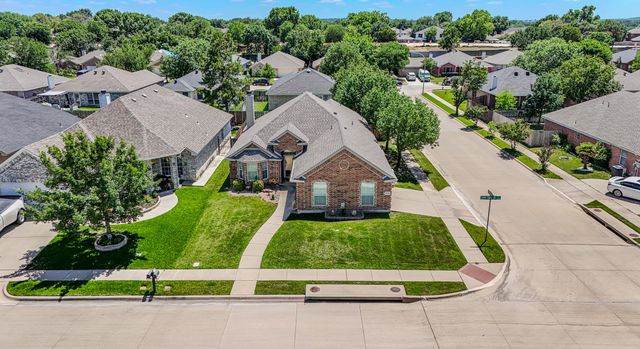 8552 Lake Springs Trail, Fort Worth, TX 76053