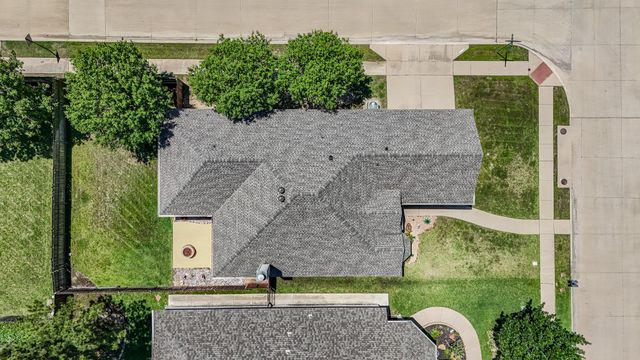 8552 Lake Springs Trail, Fort Worth, TX 76053