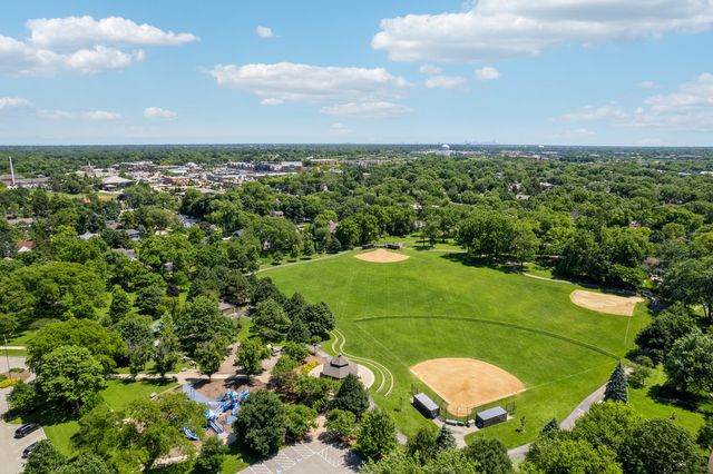 1060 Deerfield Road, Deerfield, IL 60015