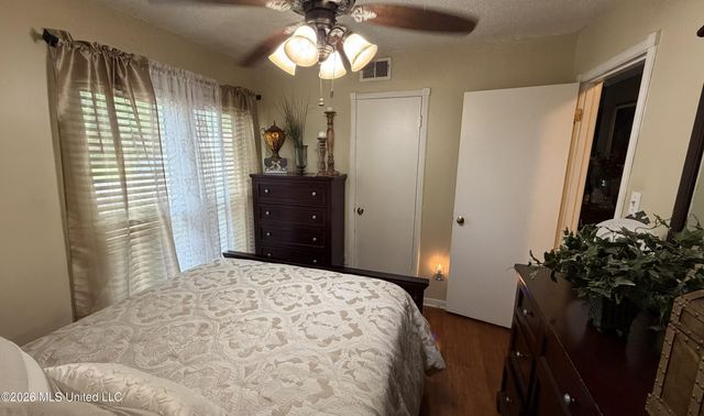 8576 W Cedar Circle, Southaven, MS 38671