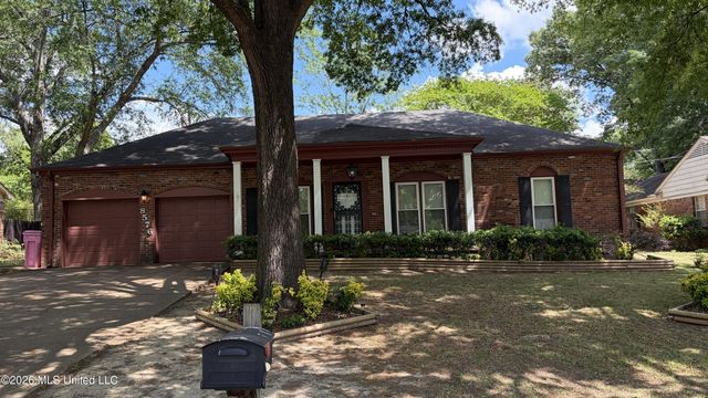 8576 W Cedar Circle, Southaven, MS 38671