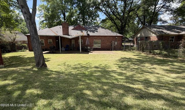 8576 W Cedar Circle, Southaven, MS 38671