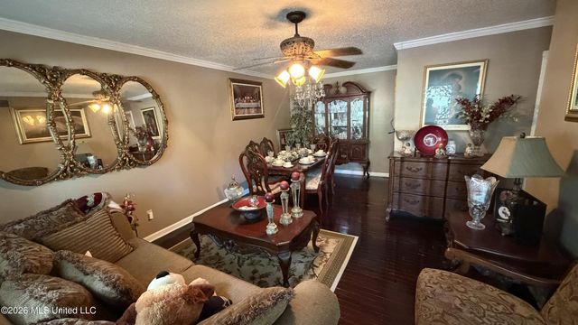 8576 W Cedar Circle, Southaven, MS 38671