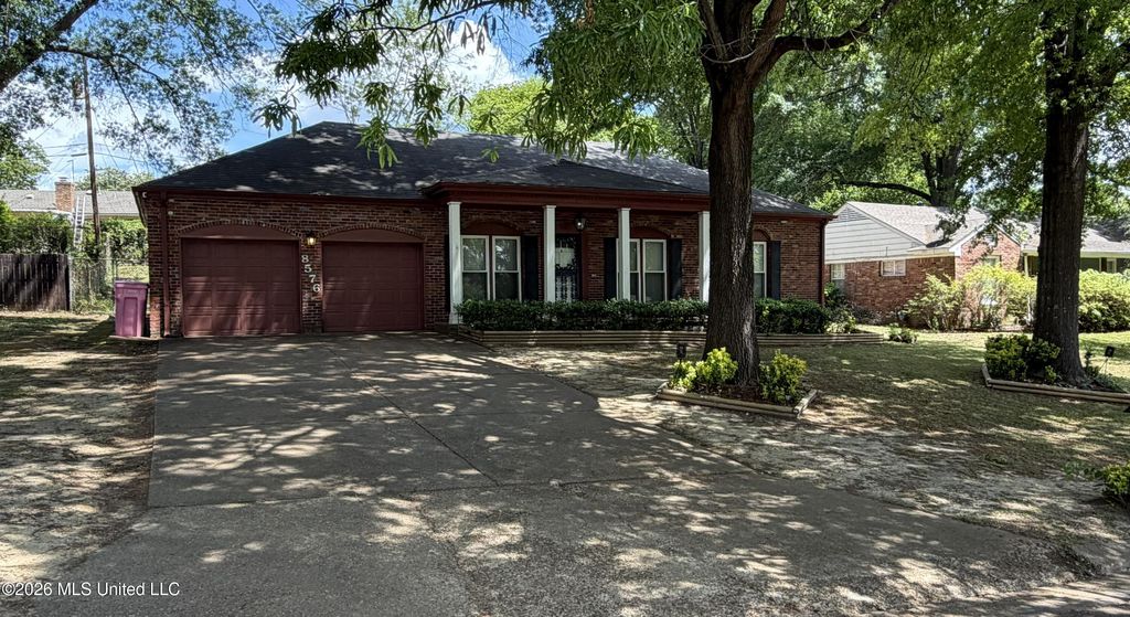 8576 W Cedar Circle, Southaven, MS 38671