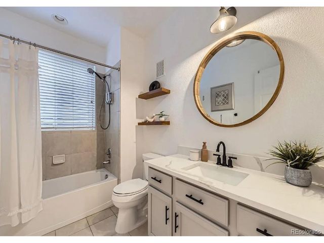 1020 S Ammons Cir, Lakewood, CO 80226