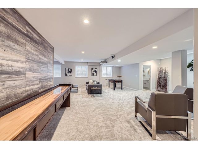 1020 S Ammons Cir, Lakewood, CO 80226