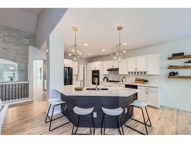 1020 S Ammons Cir, Lakewood, CO 80226