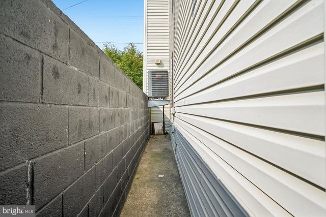2615 E TIOGA ST, Philadelphia, PA 19134