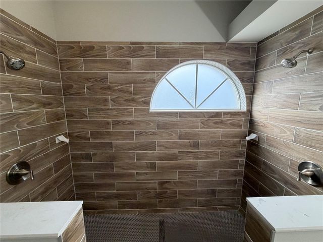 2829 MIDDLETON CIRCLE, Kissimmee, FL 34743