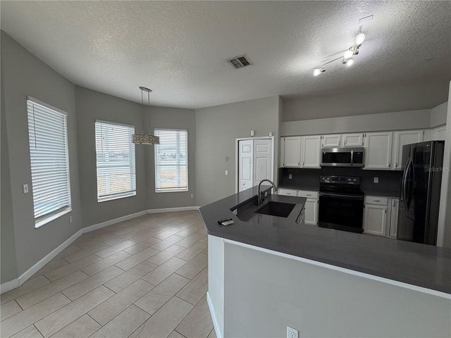 2829 MIDDLETON CIRCLE, Kissimmee, FL 34743